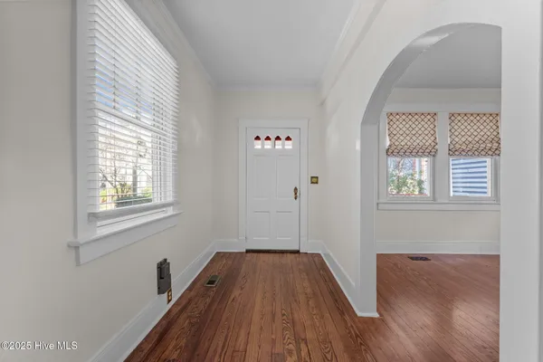 $585,000 | 723 Pollock Street, New Bern, NC 28562