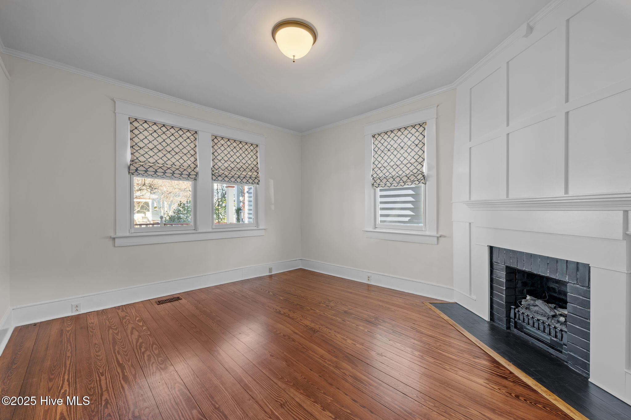 723 Pollock Street New Bern, NC 28562 - Photo 6 of 46 20-web-or-mls-DSC_4162