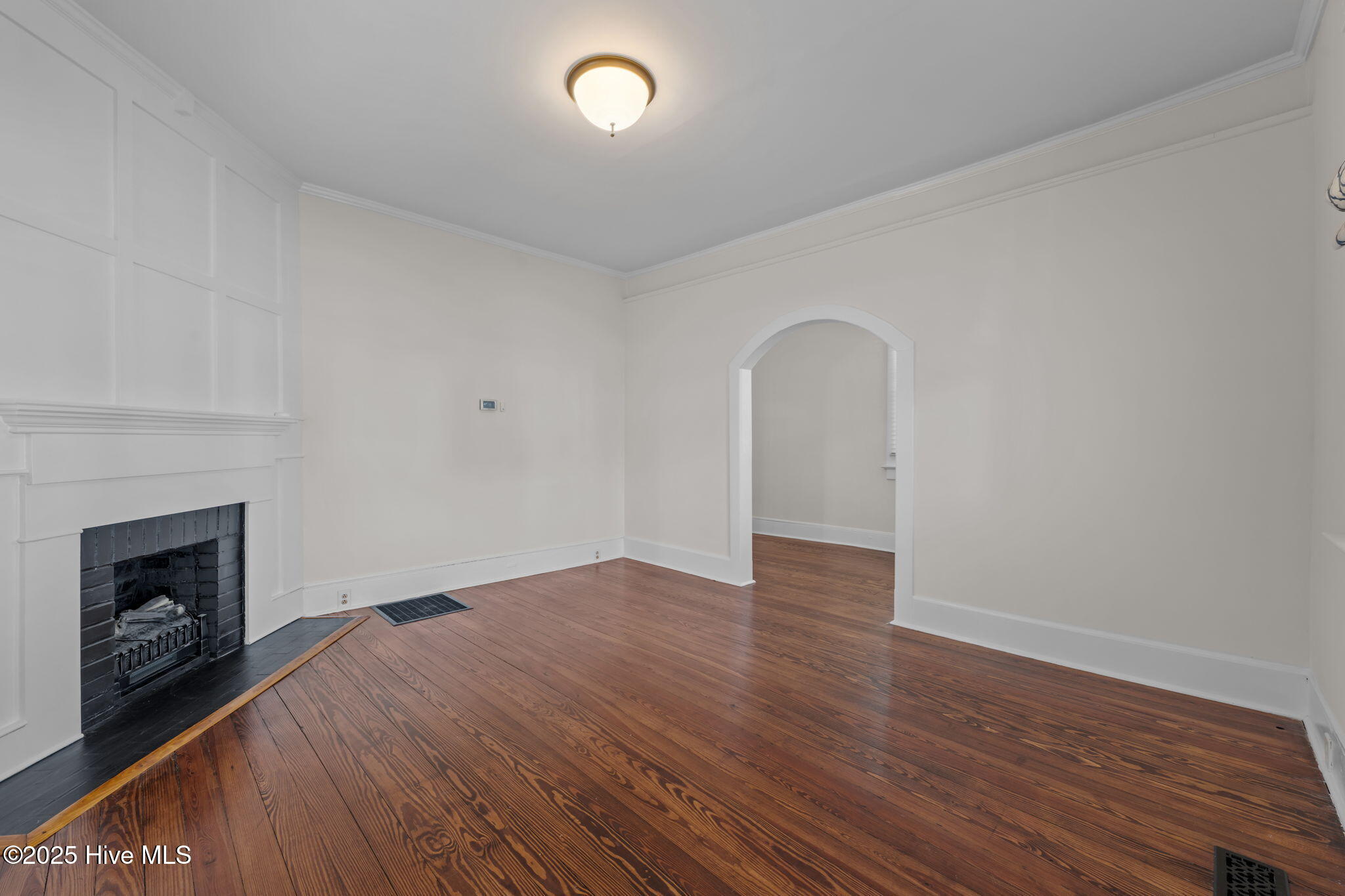 723 Pollock Street New Bern, NC 28562 - Photo 8 of 46 21-web-or-mls-DSC_4165