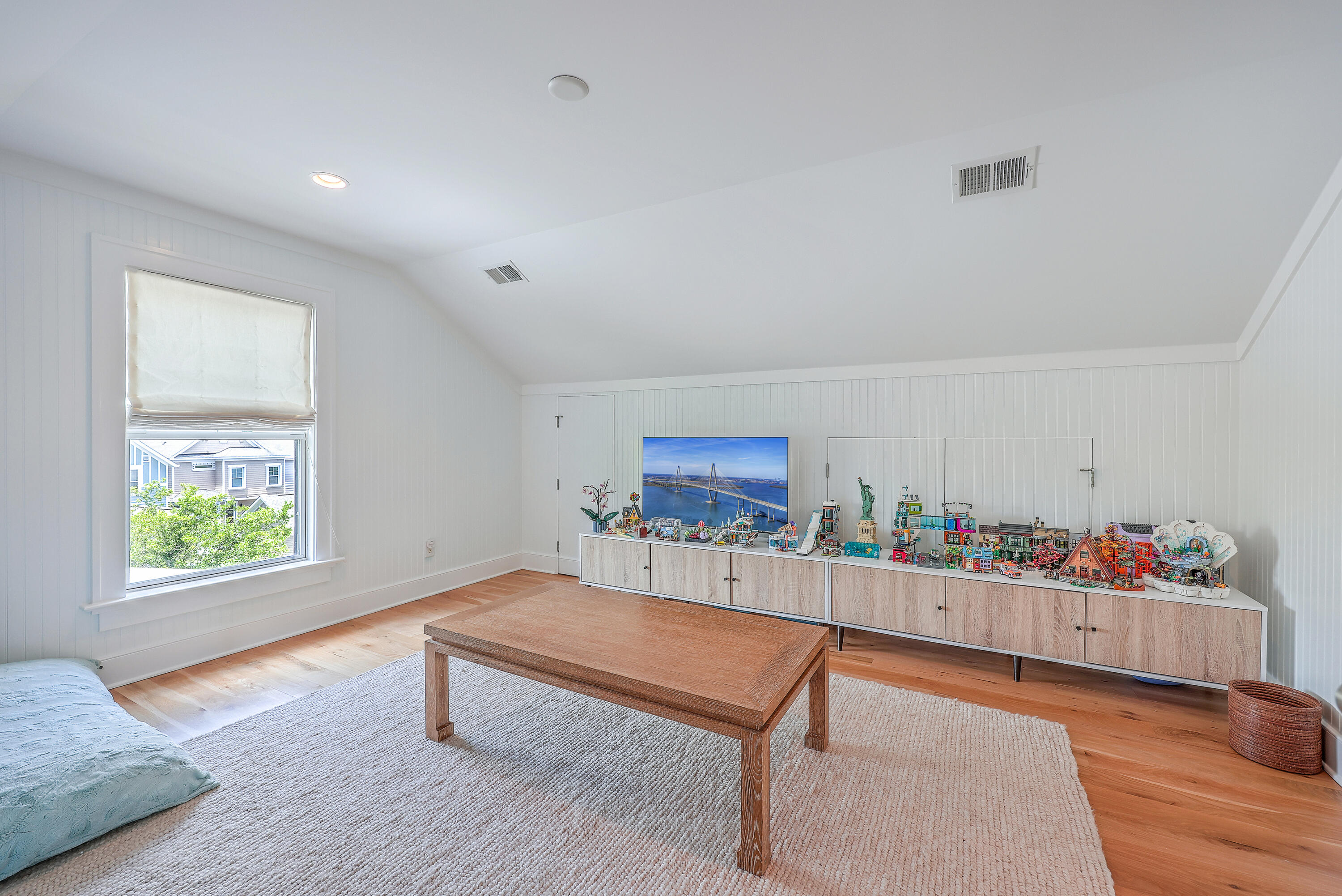 1300 Penshell Place Mount Pleasant, SC 29464 - Photo 43 of 67 ZYN_8431_2_3_4_5_6_7