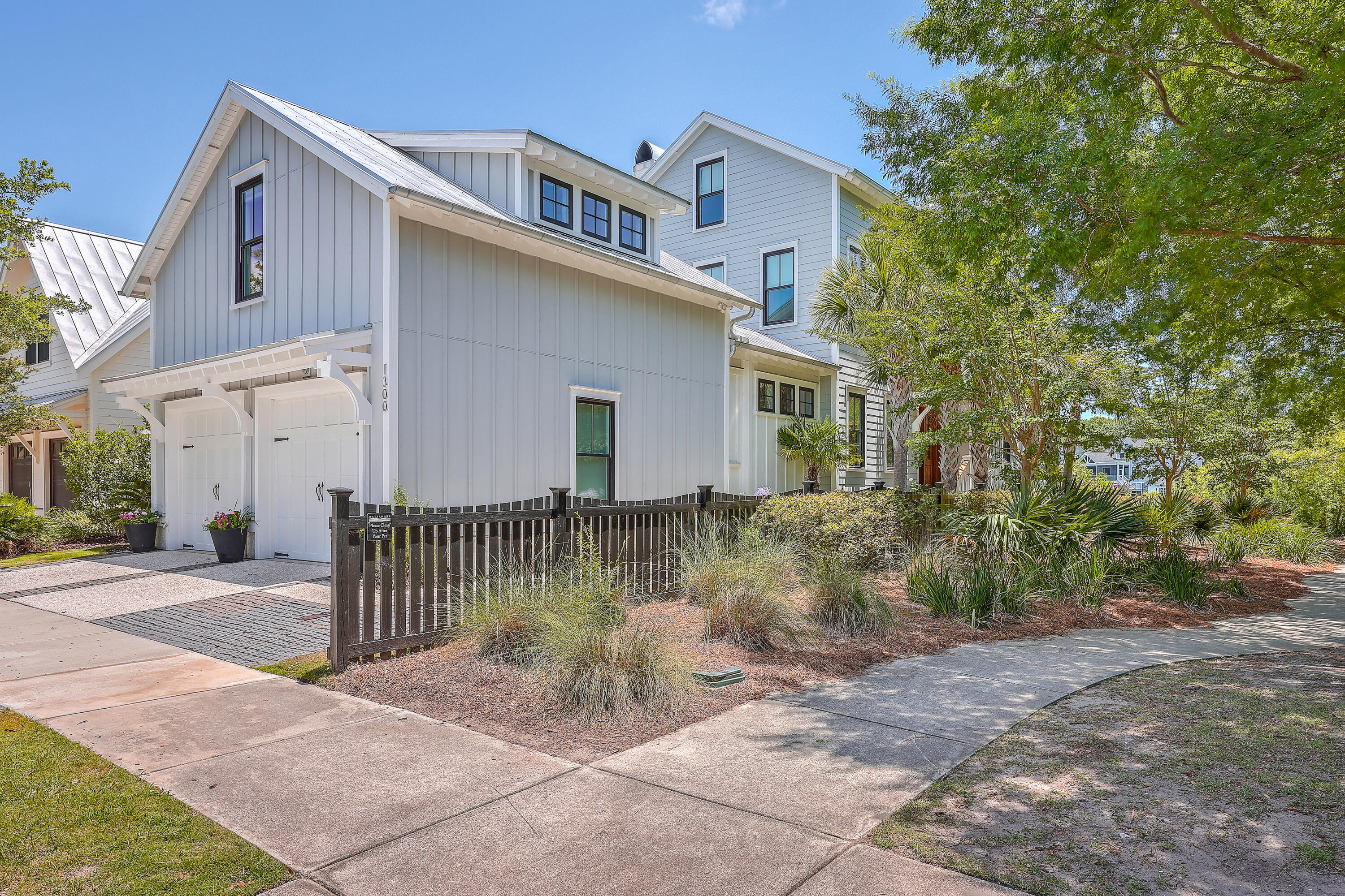 1300 Penshell Place Mount Pleasant, SC 29464 - Photo 53 of 67 ZYN_8522_3_4_5_6_7_8