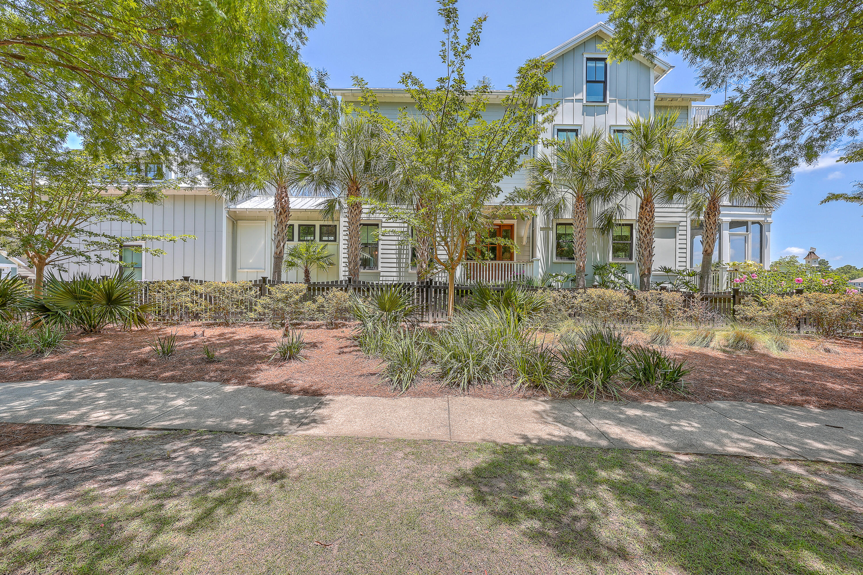 1300 Penshell Place Mount Pleasant, SC 29464 - Photo 6 of 67 ZYN_8536_37_38_39_40_41_42