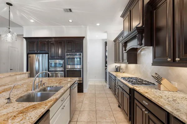 $788,000 | 34130 Mill Creek Way, Pinehurst, TX 77362