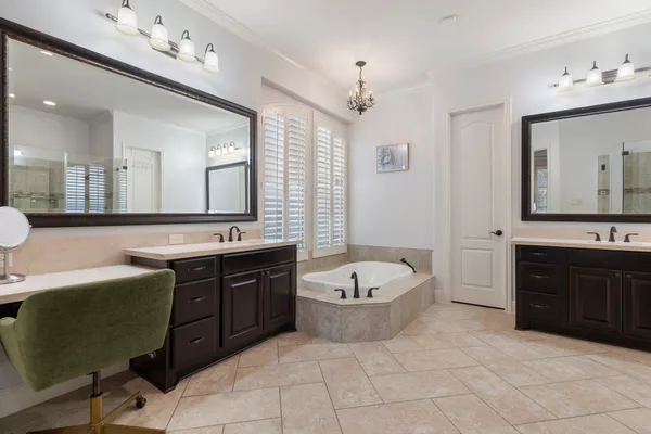 $788,000 | 34130 Mill Creek Way, Pinehurst, TX 77362
