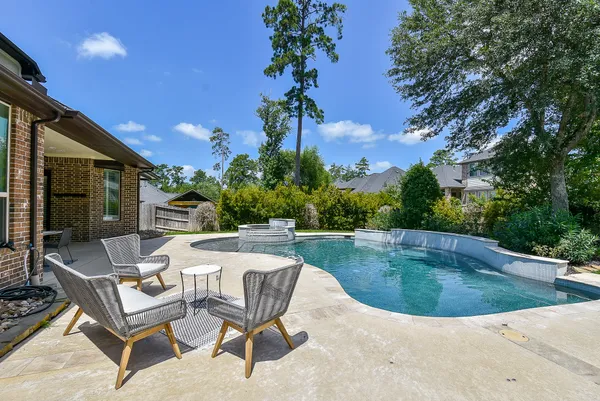 $788,000 | 34130 Mill Creek Way, Pinehurst, TX 77362