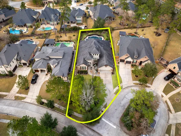 $788,000 | 34130 Mill Creek Way, Pinehurst, TX 77362