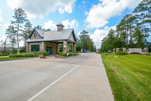 $788,000 | 34130 Mill Creek Way, Pinehurst, TX 77362