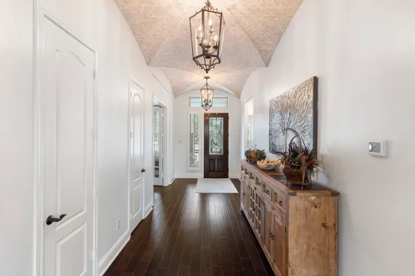 $788,000 | 34130 Mill Creek Way, Pinehurst, TX 77362
