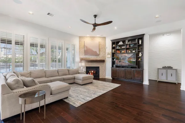 $788,000 | 34130 Mill Creek Way, Pinehurst, TX 77362