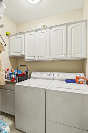 $324,900 | 2023 Golfcrest Drive, Unit 5, Davison, MI 48423