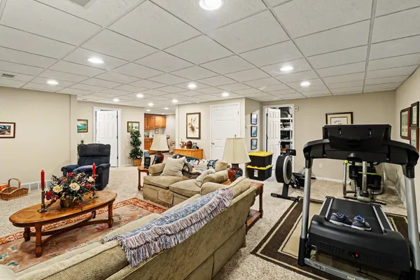 $324,900 | 2023 Golfcrest Drive, Unit 5, Davison, MI 48423