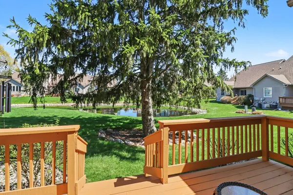 $324,900 | 2023 Golfcrest Drive, Unit 5, Davison, MI 48423