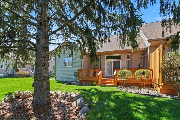 $324,900 | 2023 Golfcrest Drive, Unit 5, Davison, MI 48423