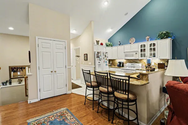 $324,900 | 2023 Golfcrest Drive, Unit 5, Davison, MI 48423