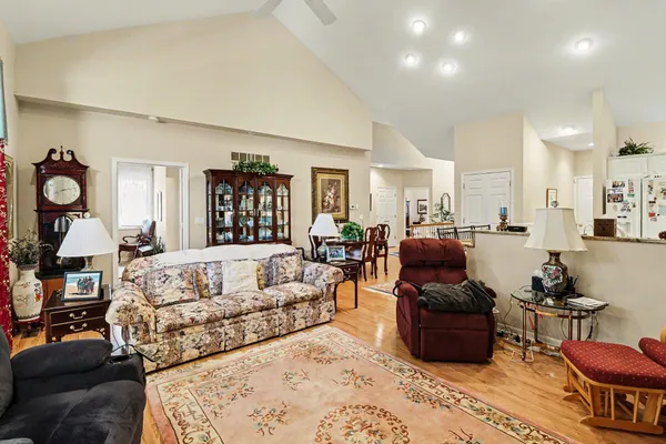 $324,900 | 2023 Golfcrest Drive, Unit 5, Davison, MI 48423