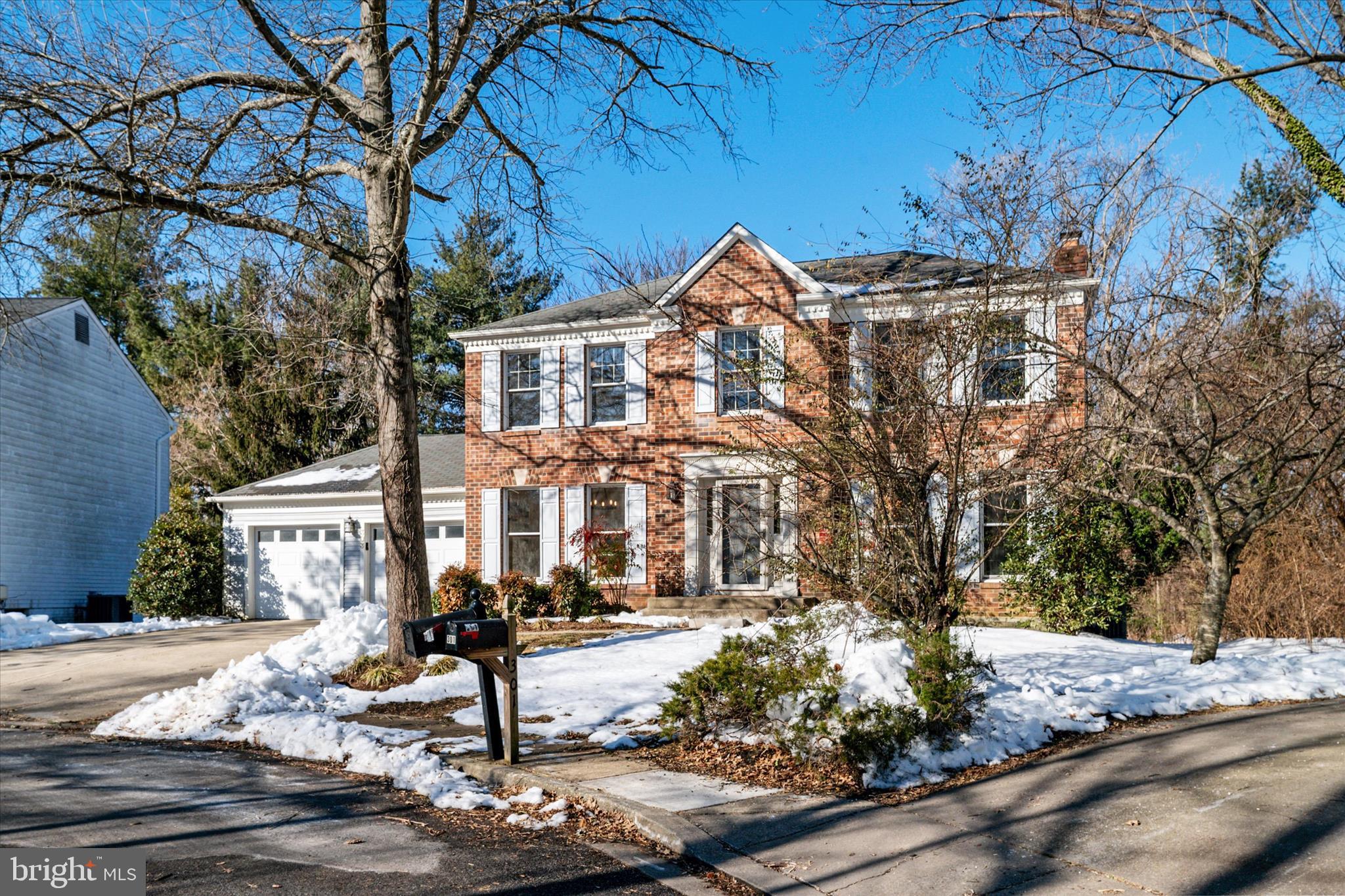 303 Pytchley Run Annapolis, MD 21403 - Photo 3 of 42 a front view of a house with a tree