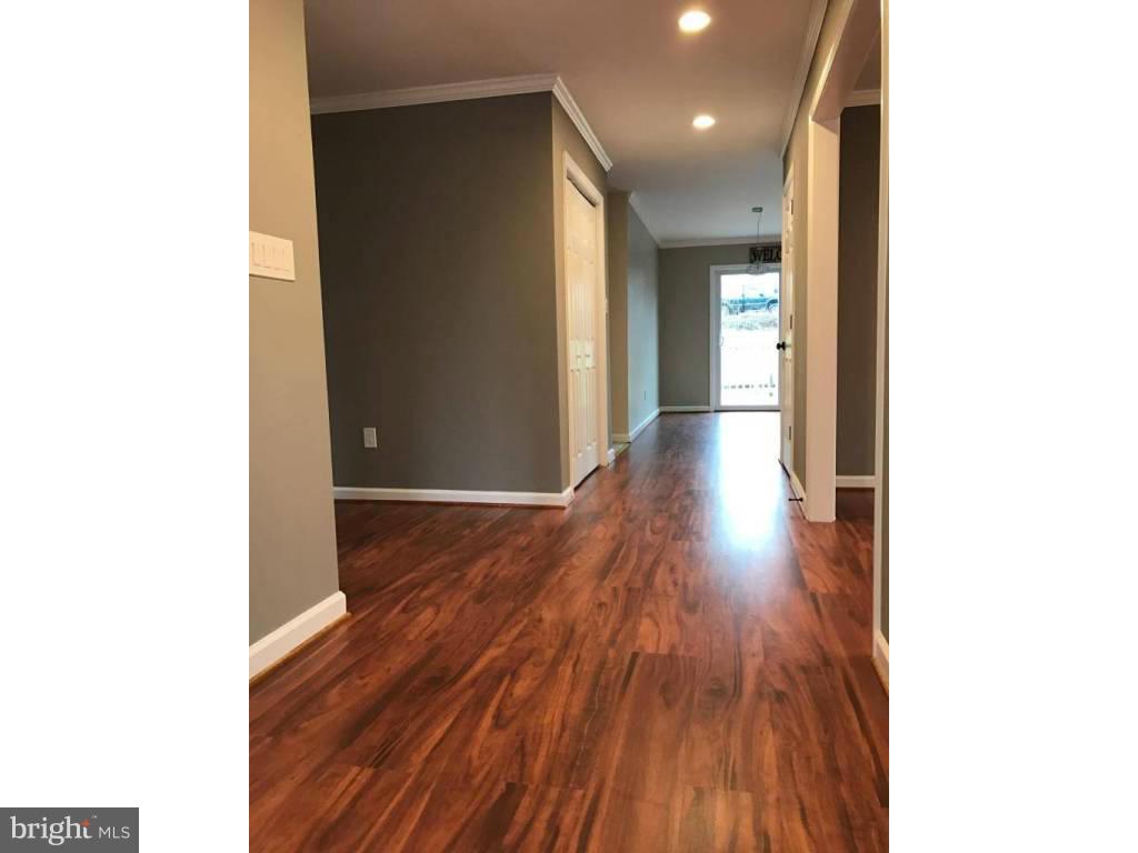 9559 North Laurel Road Laurel, MD 20723 - Photo 3 of 30 Interior (General)