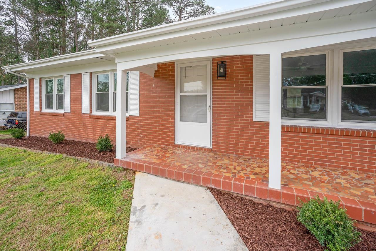 628 Peyton Street Raleigh, NC 27610 - Photo 3 of 16 Photo 3