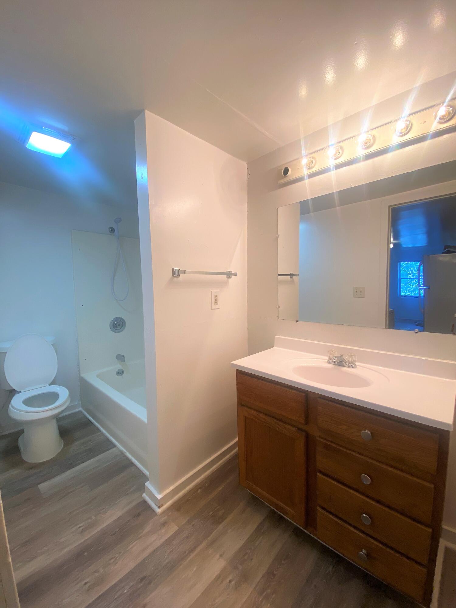 1746 Chatham Street Racine, WI 53402 - Photo 11 of 15 IMG_1748