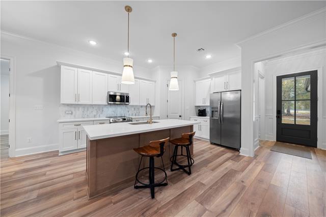 22491 Treadaway Street Mandeville, LA 70471 - Photo 6 of 23