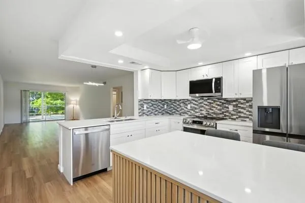 $2,000 | 2004 Granada Drive, Unit K2, Coconut Creek, FL 33066