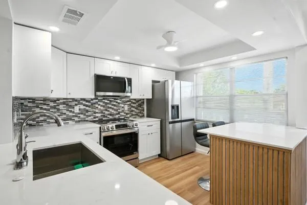 $2,000 | 2004 Granada Drive, Unit K2, Coconut Creek, FL 33066