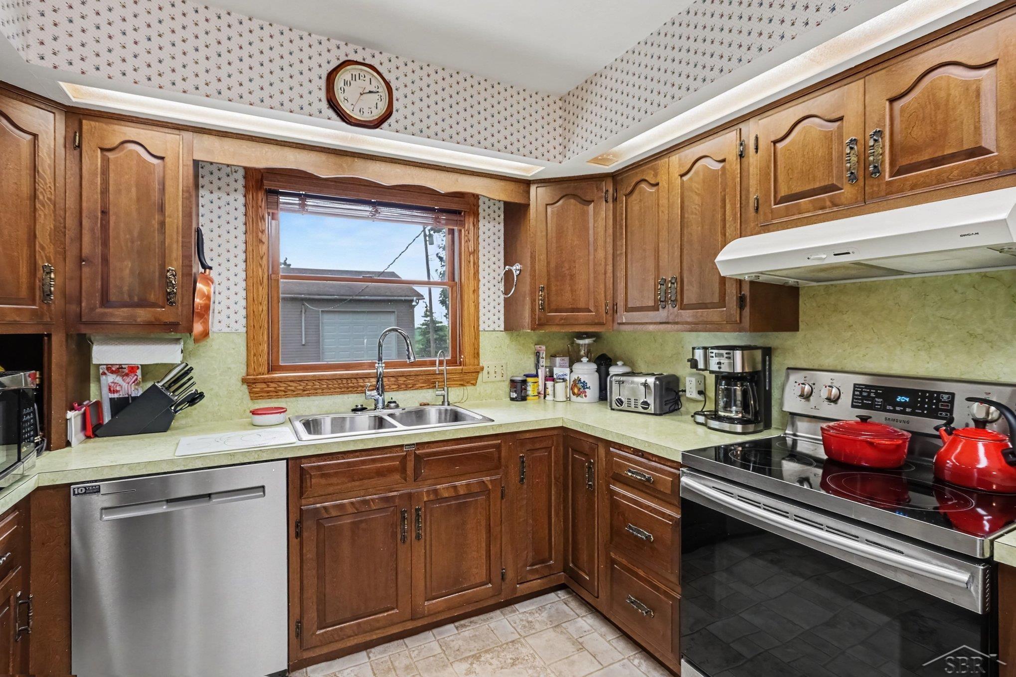 9743 Sanilac Road Frankenmuth, MI 48734 - Photo 9 of 38