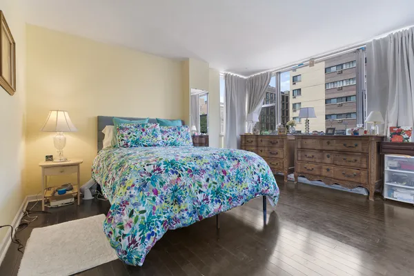 $135,000 | 6301 North Sheridan Road, Unit 3A, Chicago, IL 60660