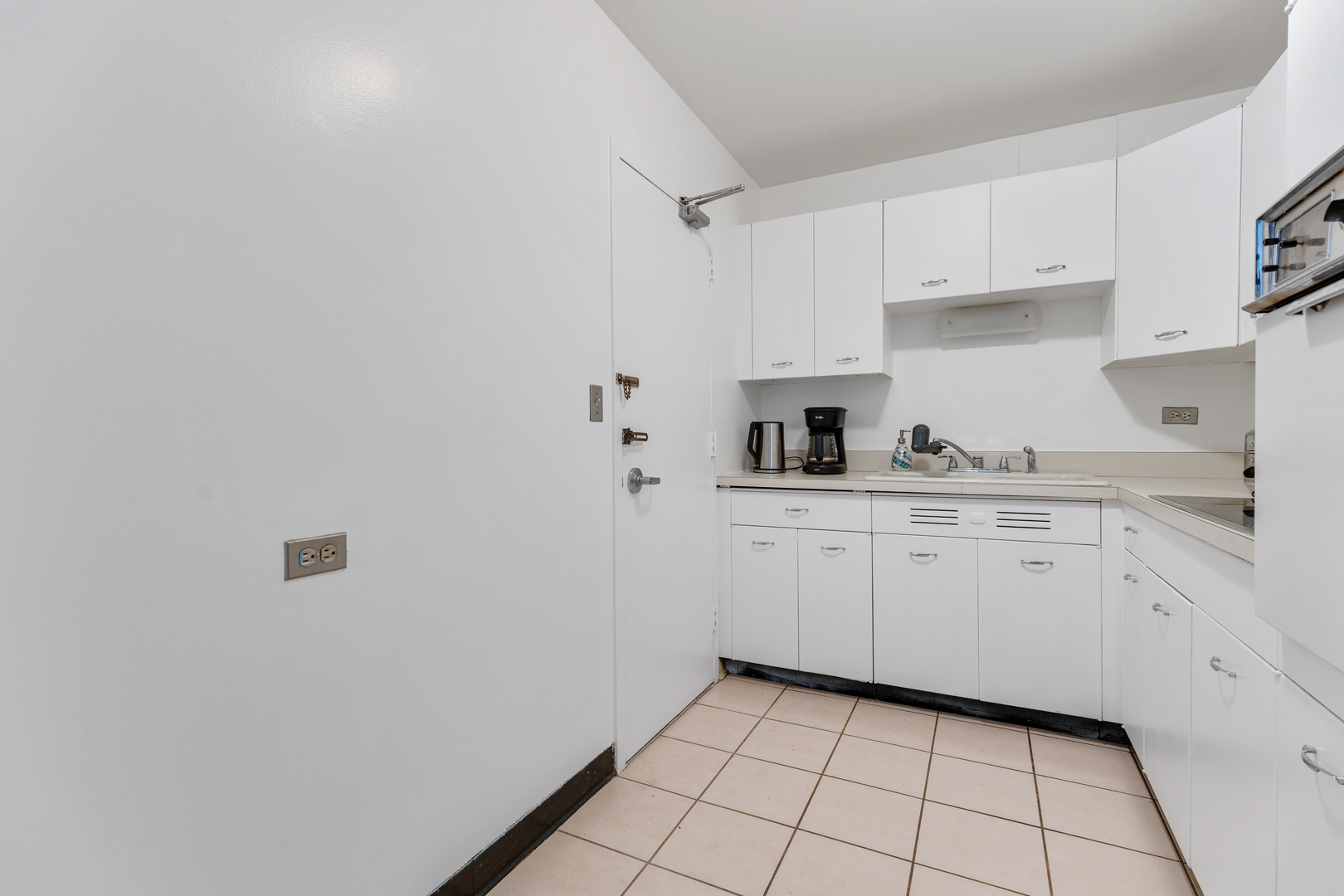 6301 North Sheridan Road, Unit 3A Chicago, IL 60660 - Photo 10 of 22