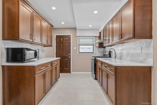 $1,199,000 | 78-30 270th Street | Floral Park