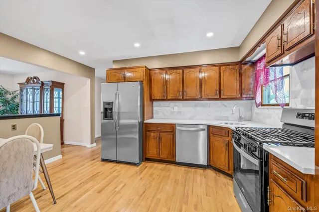 $1,199,000 | 78-30 270th Street | Floral Park