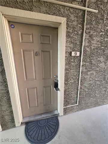 $1,025 | 4390 Sandy River Drive, Unit 9, Las Vegas, NV 89103