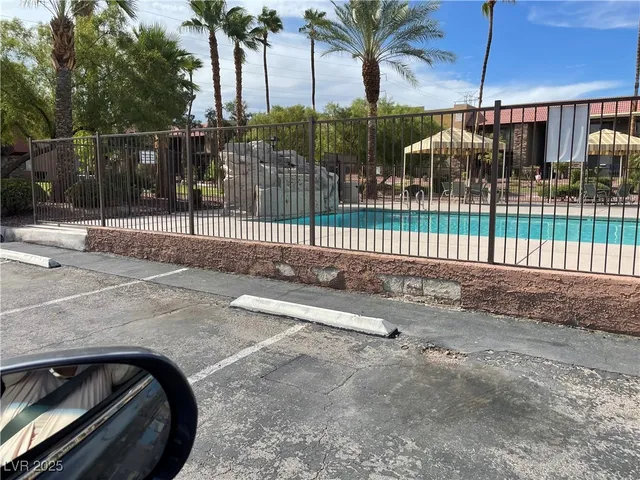 $1,025 | 4390 Sandy River Drive, Unit 9, Las Vegas, NV 89103