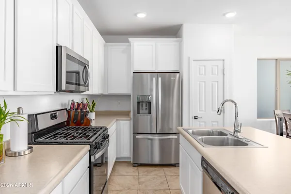 $2,275 | 2019 North Marketside Avenue, Buckeye, AZ 85396