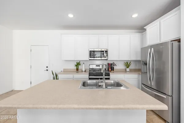 $2,275 | 2019 North Marketside Avenue, Buckeye, AZ 85396