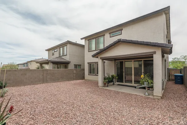 $2,125 | 2019 North Marketside Avenue, Buckeye, AZ 85396