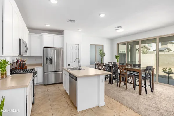 $2,125 | 2019 North Marketside Avenue, Buckeye, AZ 85396