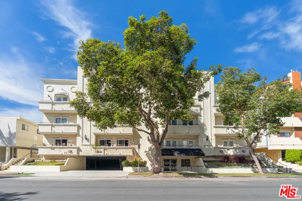$1,200,000 | 12011 Goshen Avenue, Unit 103, Los Angeles, CA 90049