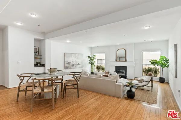 $1,200,000 | 12011 Goshen Avenue, Unit 103, Los Angeles, CA 90049