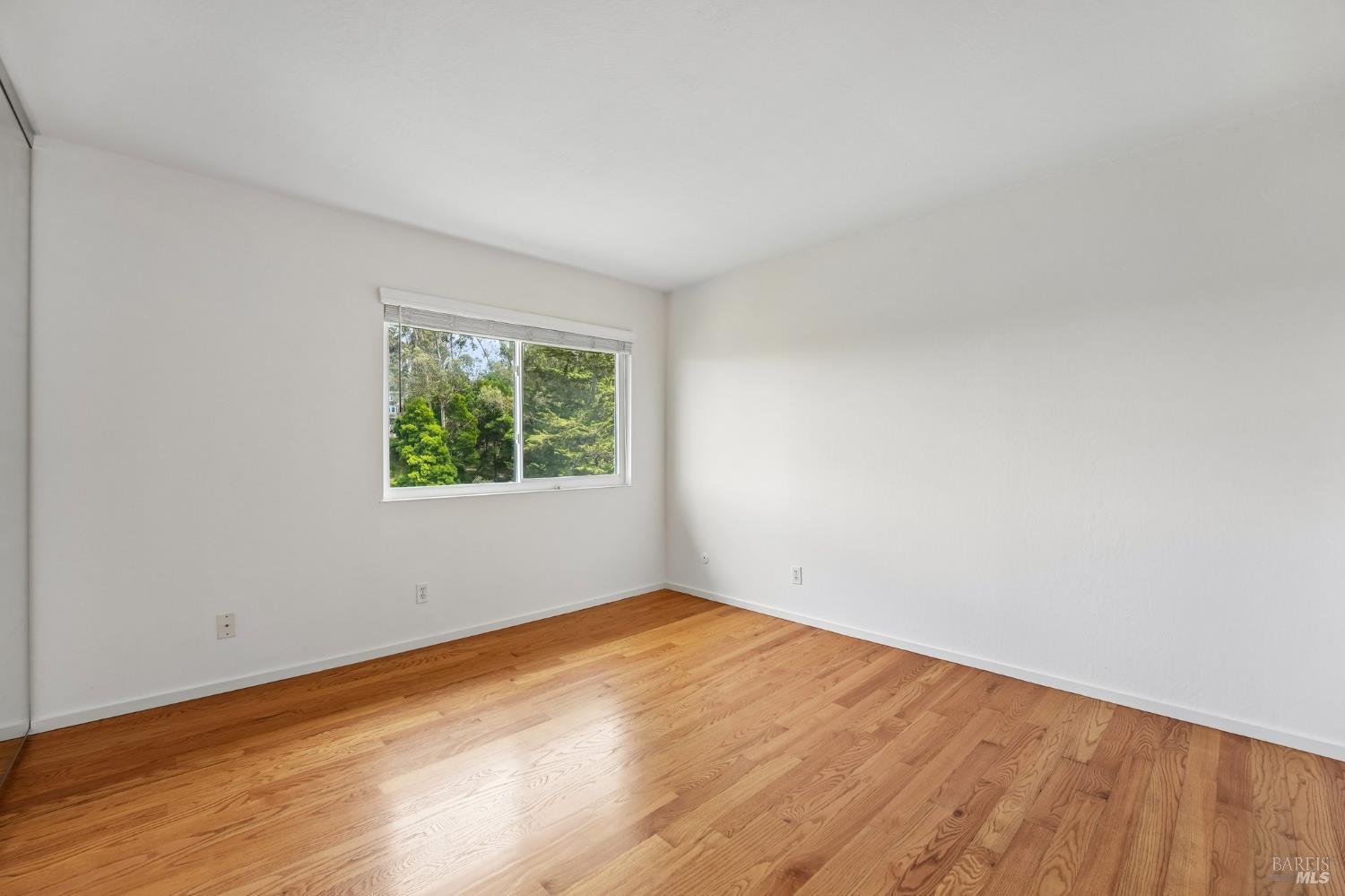 16 Anchorage Road Sausalito, CA 94965 - Photo 18 of 32