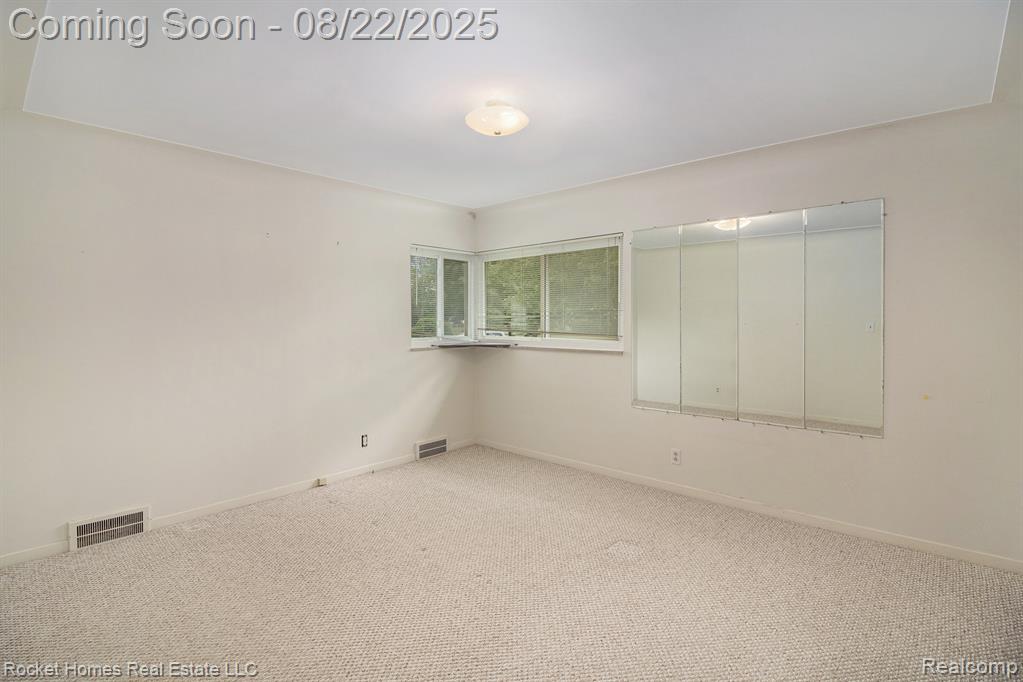44620 West 11 Mile Road Novi, MI 48375 - Photo 12 of 27