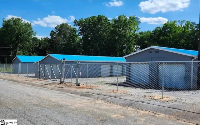 $850,000 | 702 Anderson Street, Belton, SC 29627