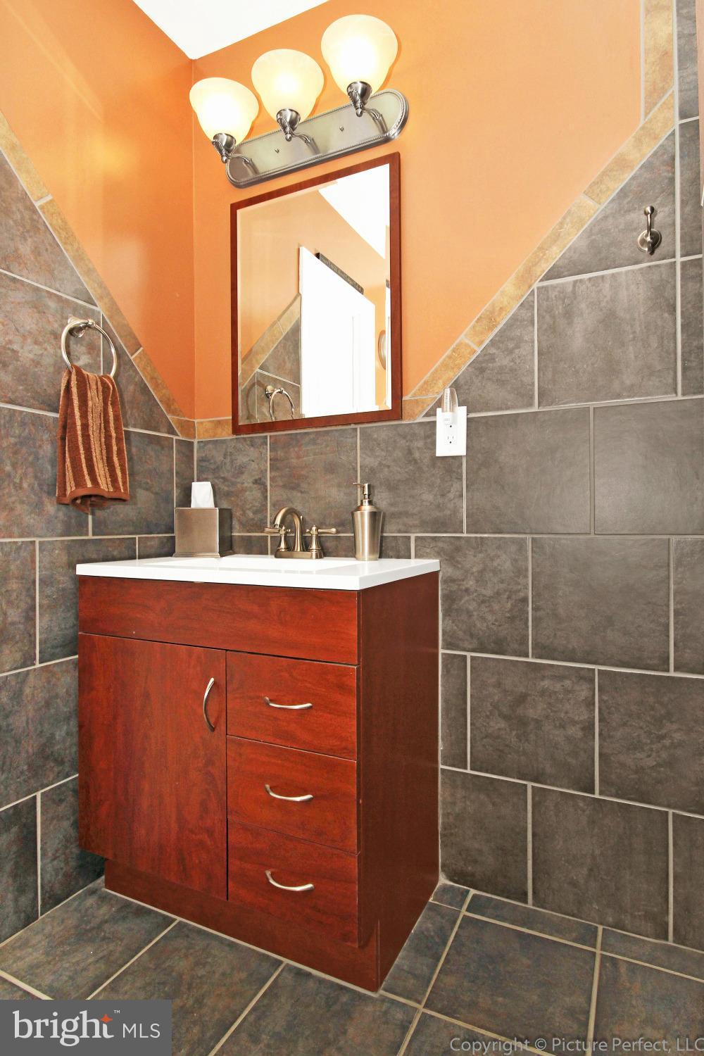 4932 Old Bartholows Road Mount Airy, MD 21771 - Photo 16 of 30 Bath