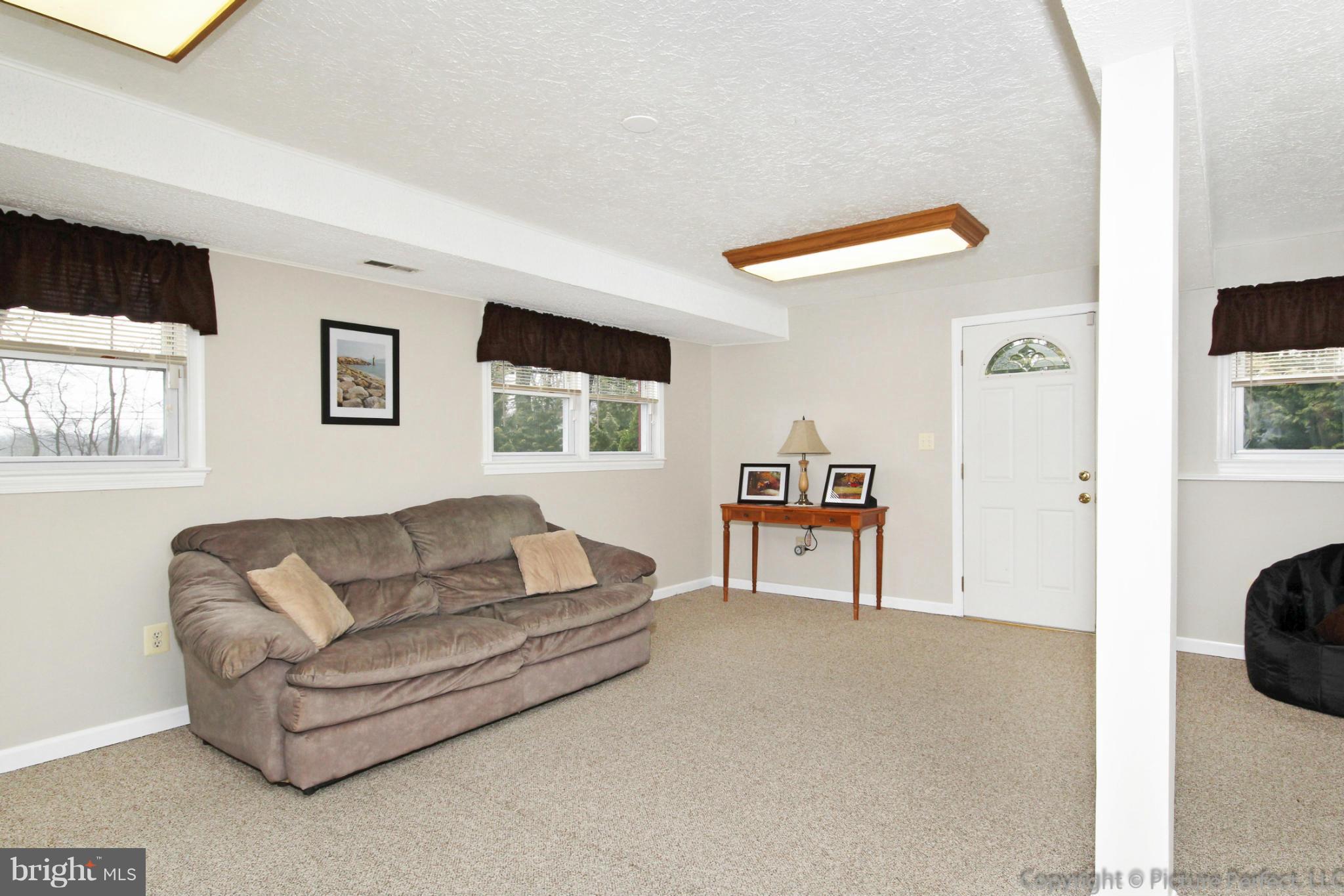 4932 Old Bartholows Road Mount Airy, MD 21771 - Photo 22 of 30 Family Room