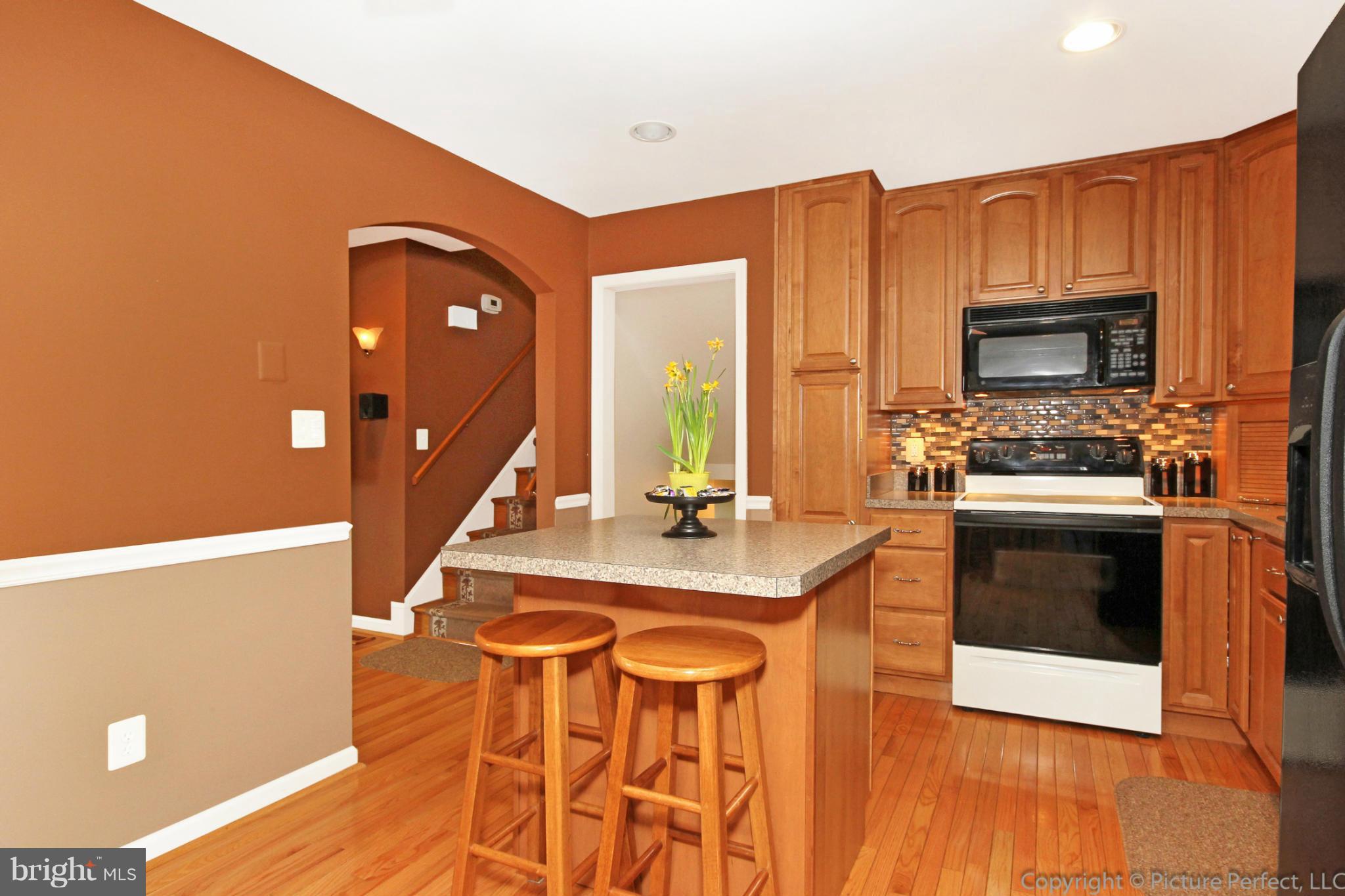 4932 Old Bartholows Road Mount Airy, MD 21771 - Photo 10 of 30 Kitchen