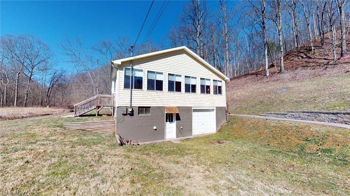 47968 Narrows Run Road Sardis, OH 43946 - Photo 4 of 21 Closer view of driveway side