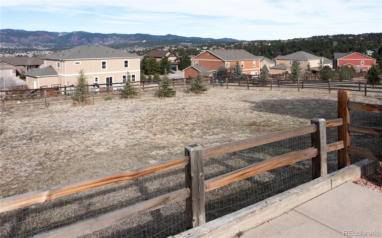 17840 New London Road Monument, CO 80132 - Photo 39 of 47 a view of a town with couple of houses