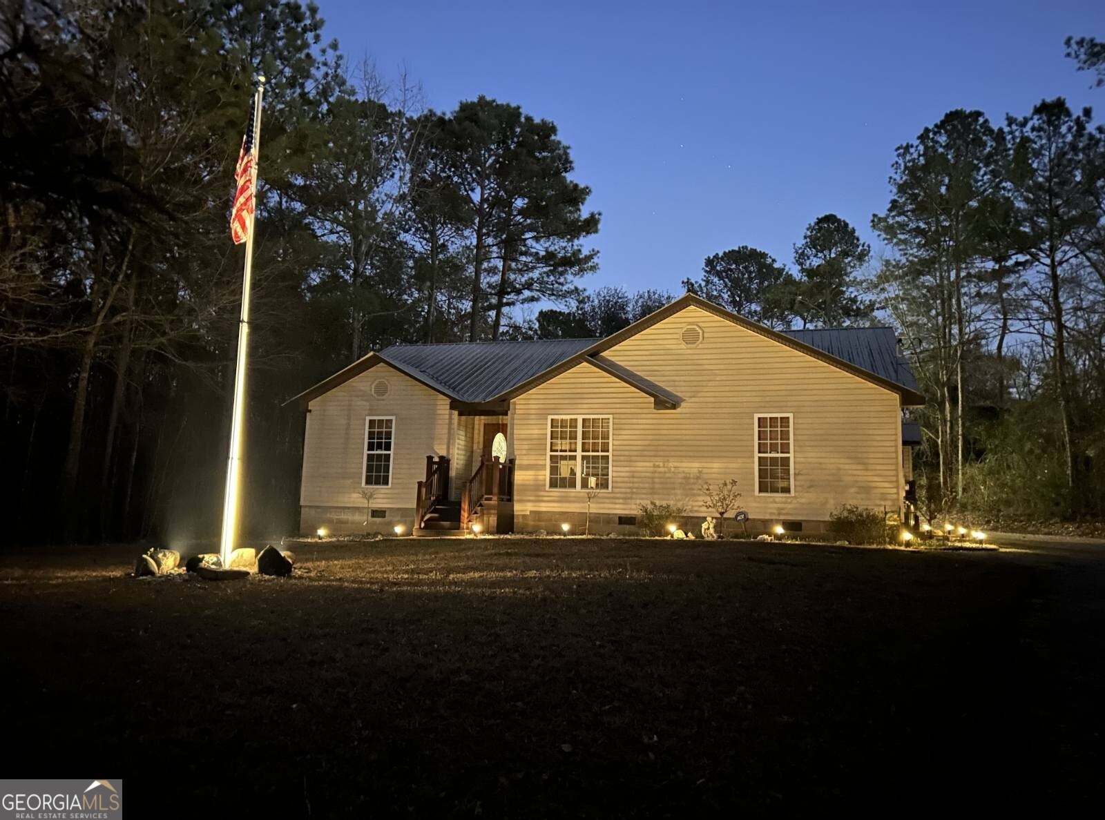 1024 Center Street Valley, AL 36854 - Photo 3 of 30