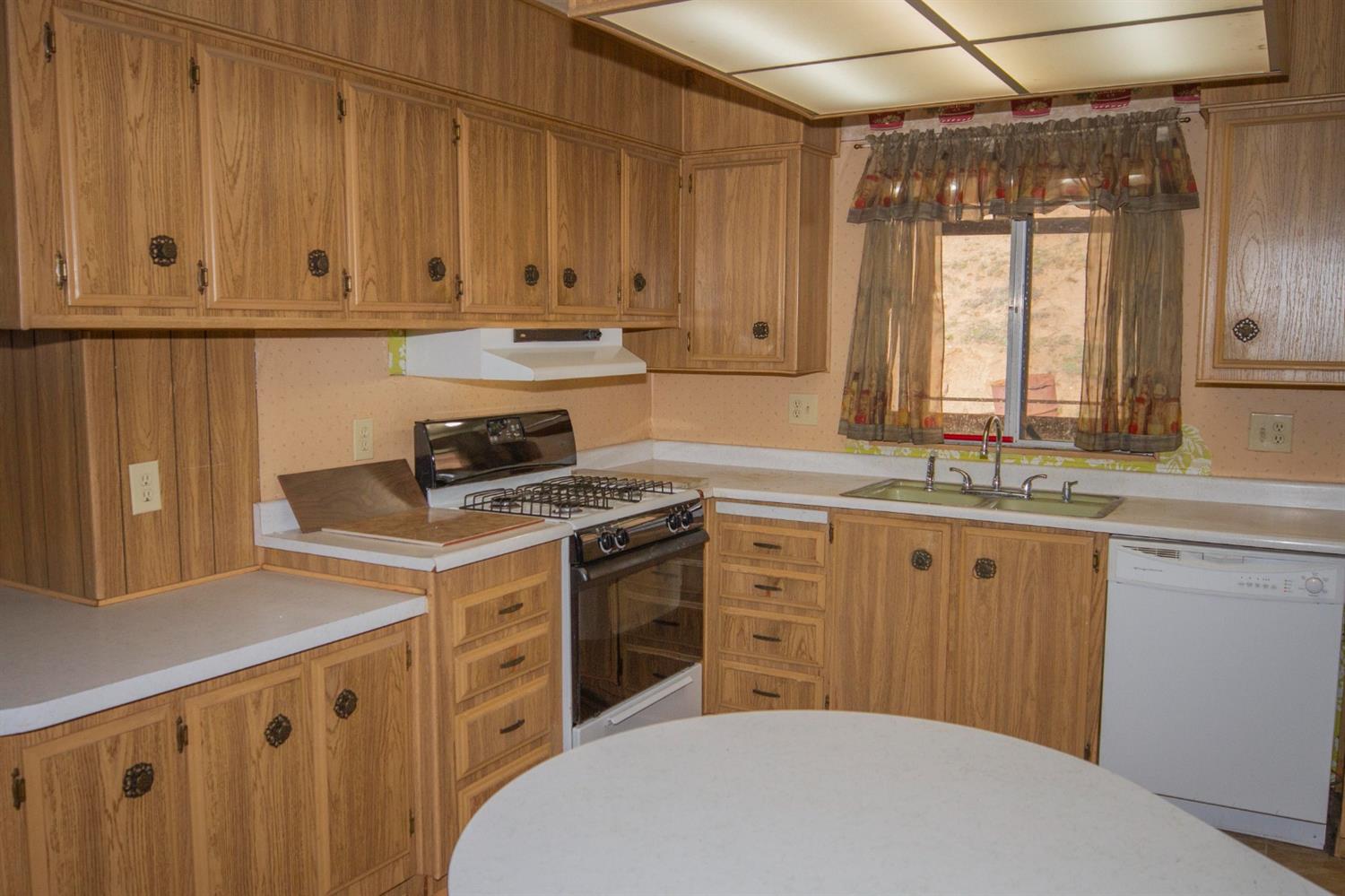 38068 Ruth Hill Road Squaw Valley, CA 93675 - Photo 4 of 77 Gallery Image 4