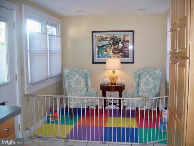910 Ridgewood Street Annapolis, MD 21401 - Photo 11 of 29 Den